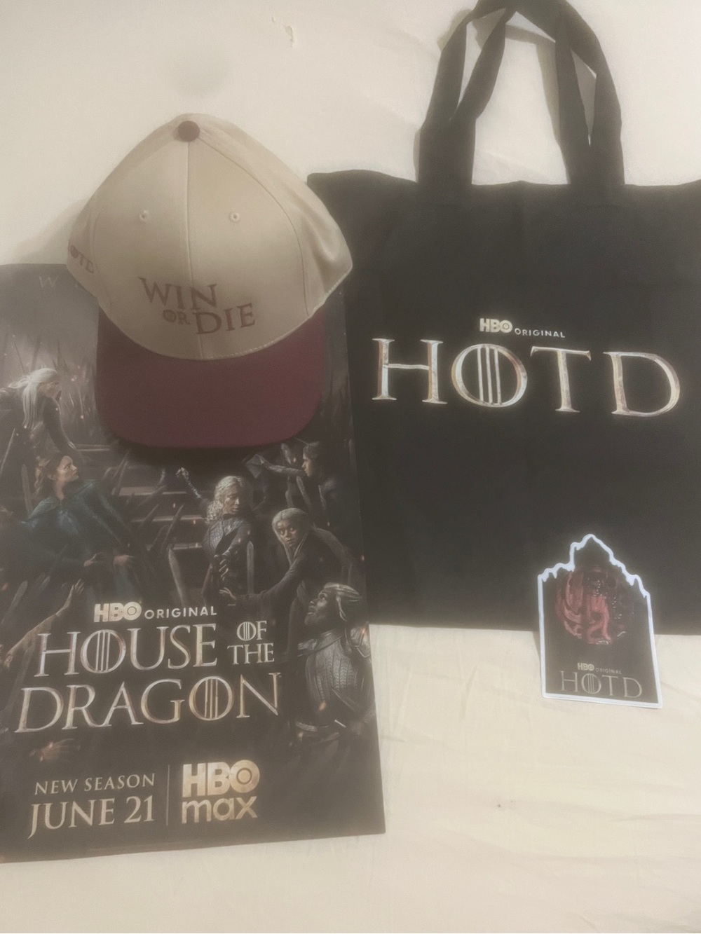 House of the Dragon HBO bundle 2026 NEW Game of Thrones. N e w season Cap, Tote